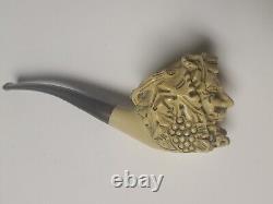 Beautifully Handcarved Laughing Head Pipe